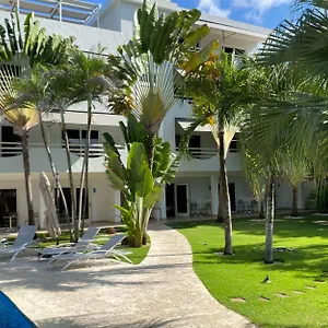New Garden Hotel
